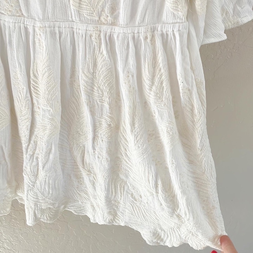 🌿Final Sale Pale Sky Embroidered Ivory Top - Picture 7 of 8